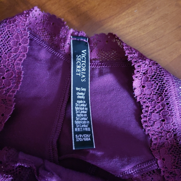 Victoria Secret Cheeky Panty - Picture 3 of 3
